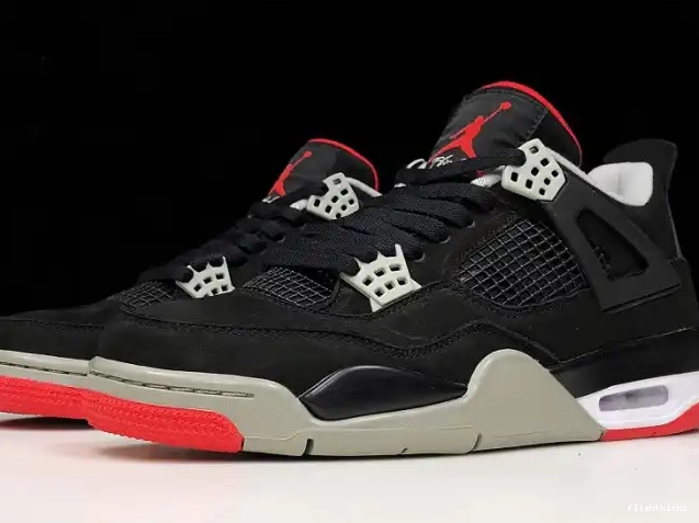 BLACK JORDAN 4 RETRO CEMENT 308497-060 0527